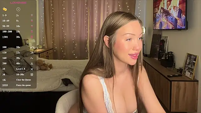 Amelia Ray  online show from June 26, 2026, 11:36 am