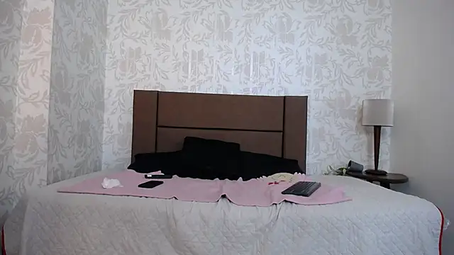 Ava Raye online show from May 15, 2026, 6:48 pm