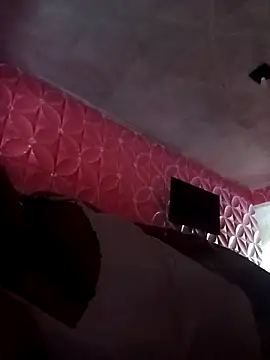 Rosabela04 online show from April 18, 2026, 6:23 pm