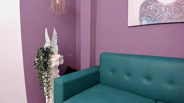 Lilithmuller  online show from November 18, 2025, 7:18 pm