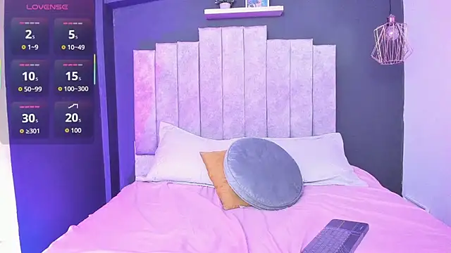 Lilithmuller  online show from December 20, 2025, 8:16 pm