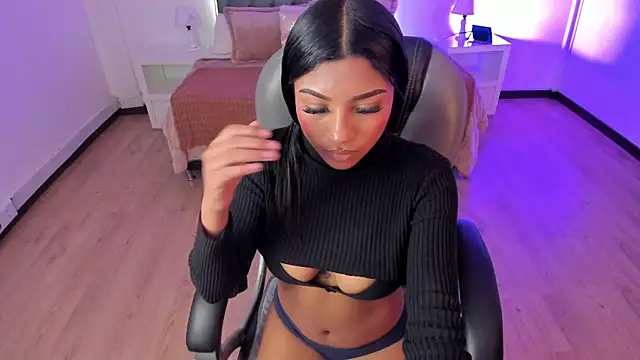 Sofia collen  online show from November 21, 2025, 8:40 pm