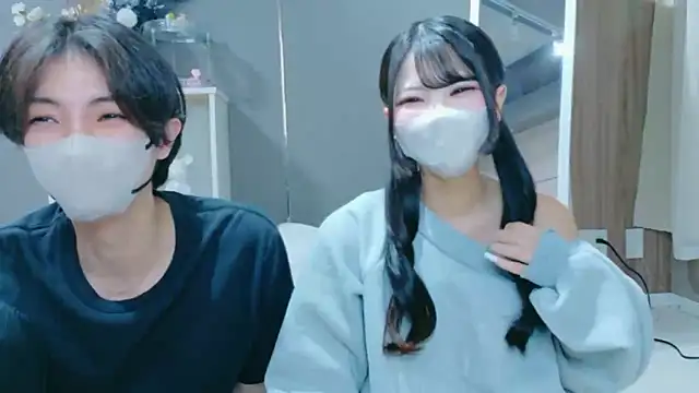 Snapshot of Ruru-shuv chatting on November 23, 2025, 10:48 am Ruru-shuv online show from November 23, 2025, 10:48 am