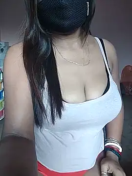 Snapshot of Bengalibeauty96 chatting on June 16, 2026, 12:46 am Bengalibeauty96 online show from June 16, 2026, 12:46 am