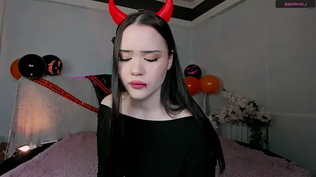  spicygirl online show from October 31, 2025, 9:05 pm