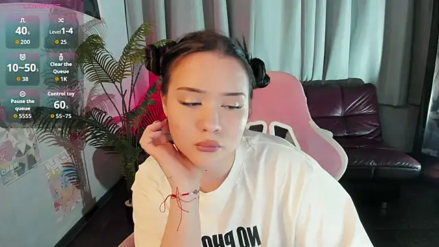  spicygirl online show from February 11, 2026, 9:09 pm