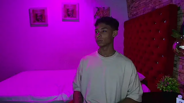 CoffeNaughty nom online show from November 11, 2025, 4:12 am