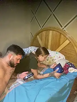 coupleyys online show from February 3, 2026, 2:53 am