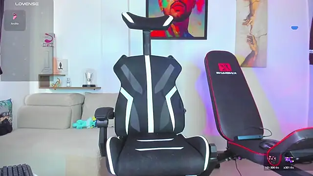 JordanRossie online show from November 28, 2025, 1:58 pm