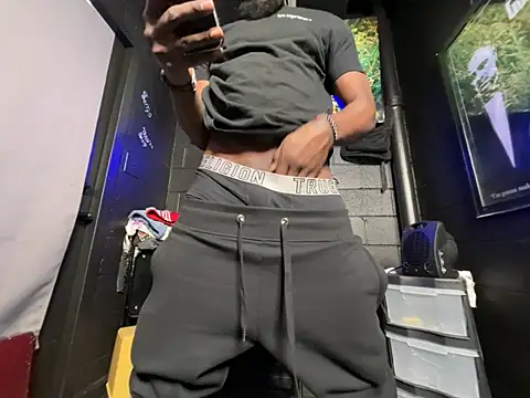 nymphoandthebeast69 online show from February 6, 2026, 12:04 am