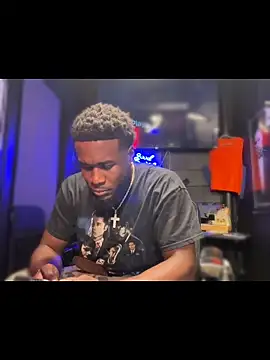 nymphoandthebeast69 online show from April 27, 2026, 6:17 pm