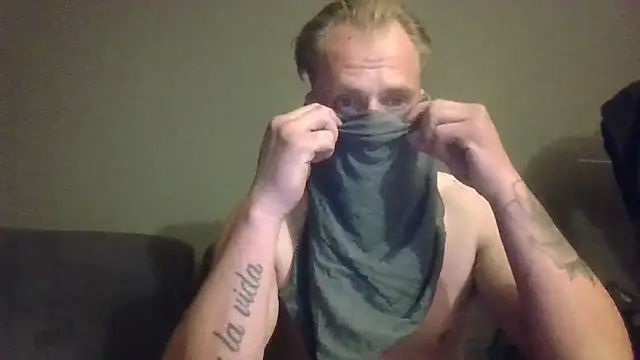 steef070 online show from May 15, 2026, 11:01 pm