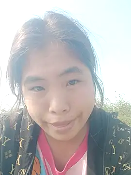 Luyen004 online show from January 9, 2026, 3:09 am