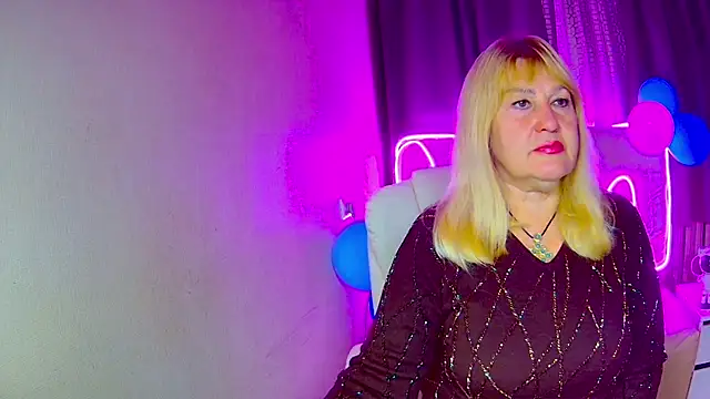 EmmaEllison online show from October 8, 2025, 6:00 am