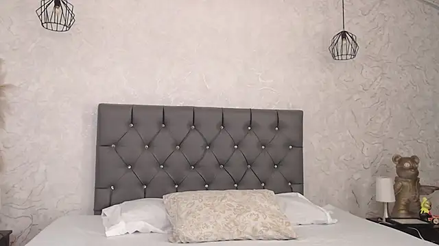 Snapshot of Sabriinaa_Foxx chatting on March 16, 2026, 12:09 pm Sabriinaa Foxx online show from March 16, 2026, 12:09 pm