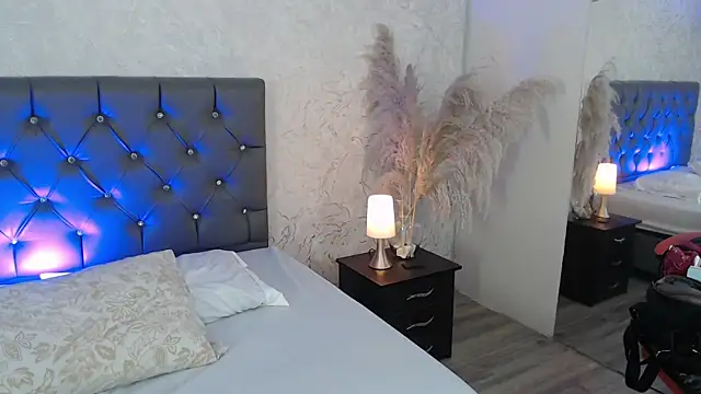 Snapshot of Sabriinaa_Foxx chatting on April 1, 2026, 12:06 pm Sabriinaa Foxx online show from April 1, 2026, 12:06 pm