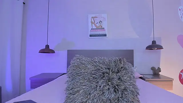 cloehill  online show from February 16, 2026, 12:23 pm