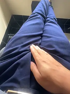 CZpublic online show from October 15, 2025, 5:29 am