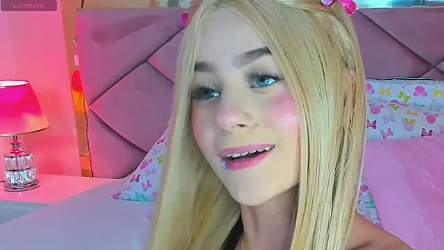 Snapshot of ChloeLaurentt chatting on March 31, 2026, 1:40 am ChloeLaurentt online show from March 31, 2026, 1:40 am