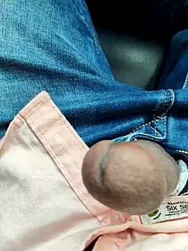 lickingspecilist online show from October 12, 2025, 2:10 am