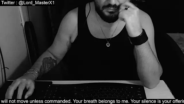 Snapshot of Lord_MasterX chatting on October 19, 2025, 2:45 am Lord MasterX online show from October 19, 2025, 2:45 am