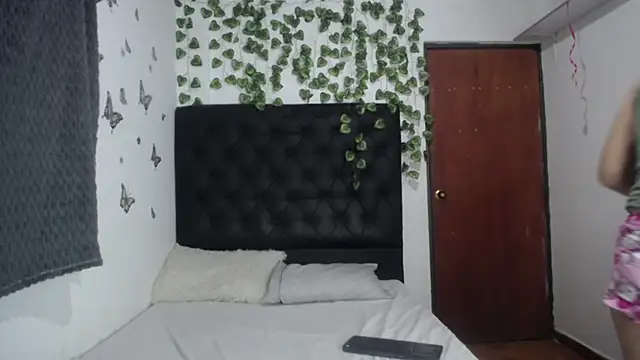 Snapshot of isabel_09 chatting on March 5, 2026, 3:13 am isabel 09 online show from March 5, 2026, 3:13 am