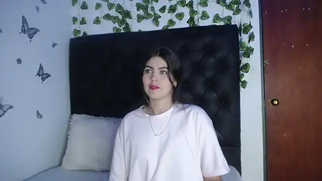 Snapshot of isabel_09 chatting on March 27, 2026, 7:02 pm isabel 09 online show from March 27, 2026, 7:02 pm