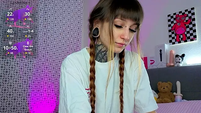 LilithPoison online show from February 5, 2026, 6:12 pm