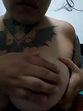 agnesvela online show from October 21, 2025, 5:41 am