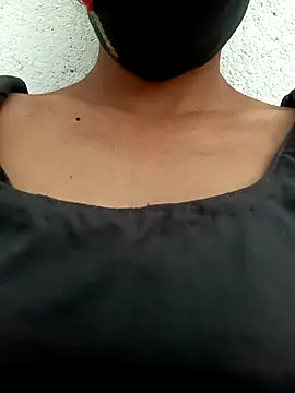 Aaisha-16 online show from November 14, 2025, 3:49 am