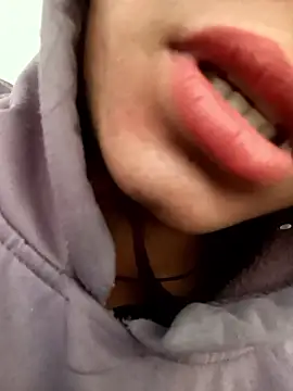 Aaisha-16 online show from January 13, 2026, 3:34 am