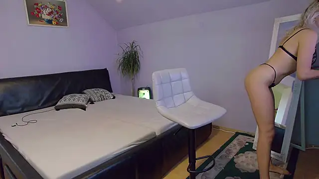 LustfulSin  online show from November 3, 2025, 7:20 am