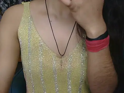 Snapshot of alaviya-19 chatting on December 22, 2025, 4:31 am alaviya-19 online show from December 22, 2025, 4:31 am