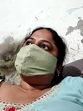 Mmm143 online show from March 26, 2026, 12:33 pm