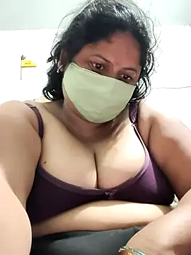 Mmm143 online show from April 4, 2026, 11:46 pm