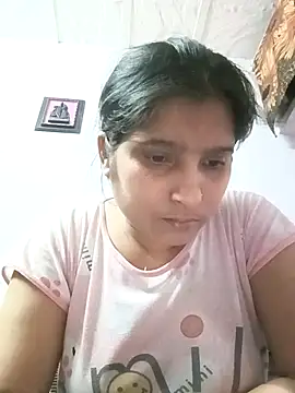 aliya-jaan71 online show from May 8, 2026, 1:05 pm