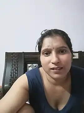 aliya-jaan71 online show from August 3, 2026, 5:16 pm