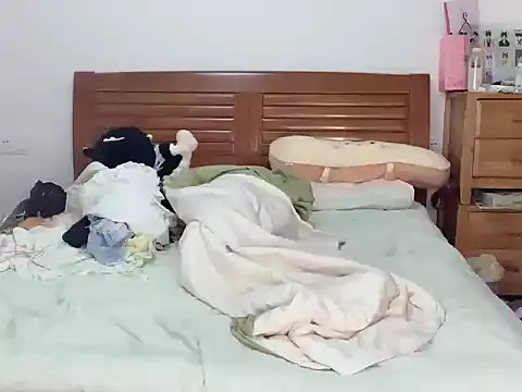 Akong11 online show from September 19, 2025, 9:22 am