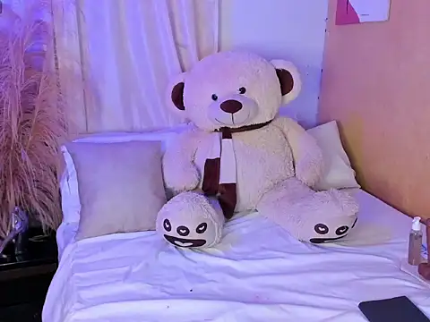 ebonyebony24 online show from February 19, 2026, 1:12 am