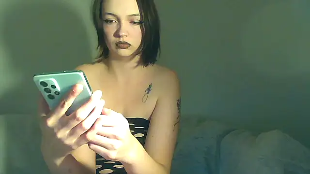 MaitresseMermaid online show from January 9, 2026, 8:32 pm