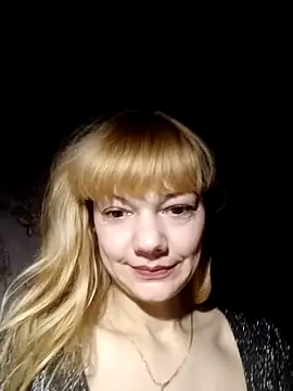 AliceSwan1122 online show from September 27, 2025, 11:32 pm