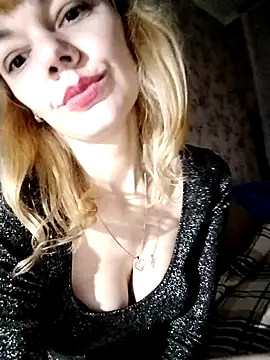 AliceSwan1122 online show from October 21, 2025, 10:21 pm