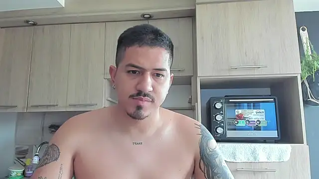 Snapshot of Arnolwilliams chatting on September 14, 2025, 9:36 pm Arnolwilliams online show from September 14, 2025, 9:36 pm