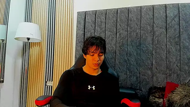 toji luxxer online show from December 18, 2025, 9:10 pm