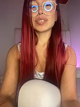 Abbi Gomez online show from April 7, 2026, 2:45 am