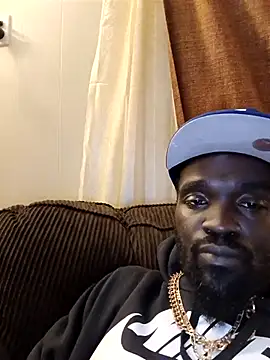 Snapshot of ChocolatebbC4u chatting on October 23, 2025, 5:18 am ChocolatebbC4u online show from October 23, 2025, 5:18 am