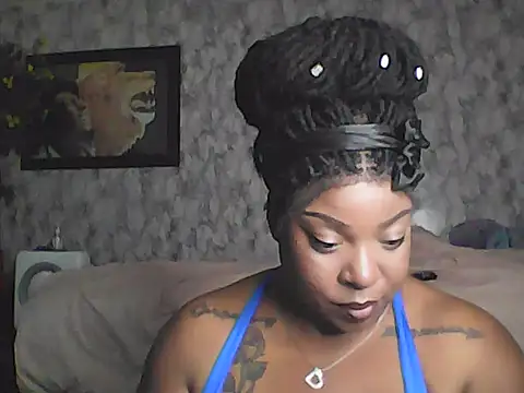 Snapshot of BellaBlaze25 chatting on June 7, 2026, 7:06 pm BellaBlaze25 online show from June 7, 2026, 7:06 pm