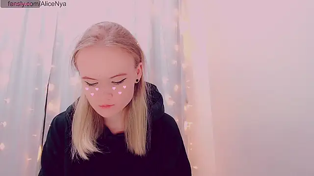 AliceNya cute online show from January 15, 2026, 5:56 am