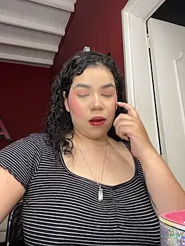 krisstenSantos online show from October 20, 2025, 12:16 pm