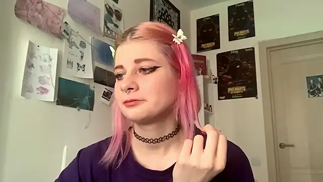 Snapshot of PinkVampire chatting on October 3, 2025, 10:12 am PinkVampire online show from October 3, 2025, 10:12 am